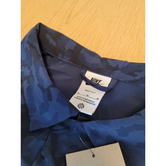 Nike SB Bowler Short-Sleeve Button Up Skate Shirt Blue Cheetah Print Size M New - Picture 4 of 6